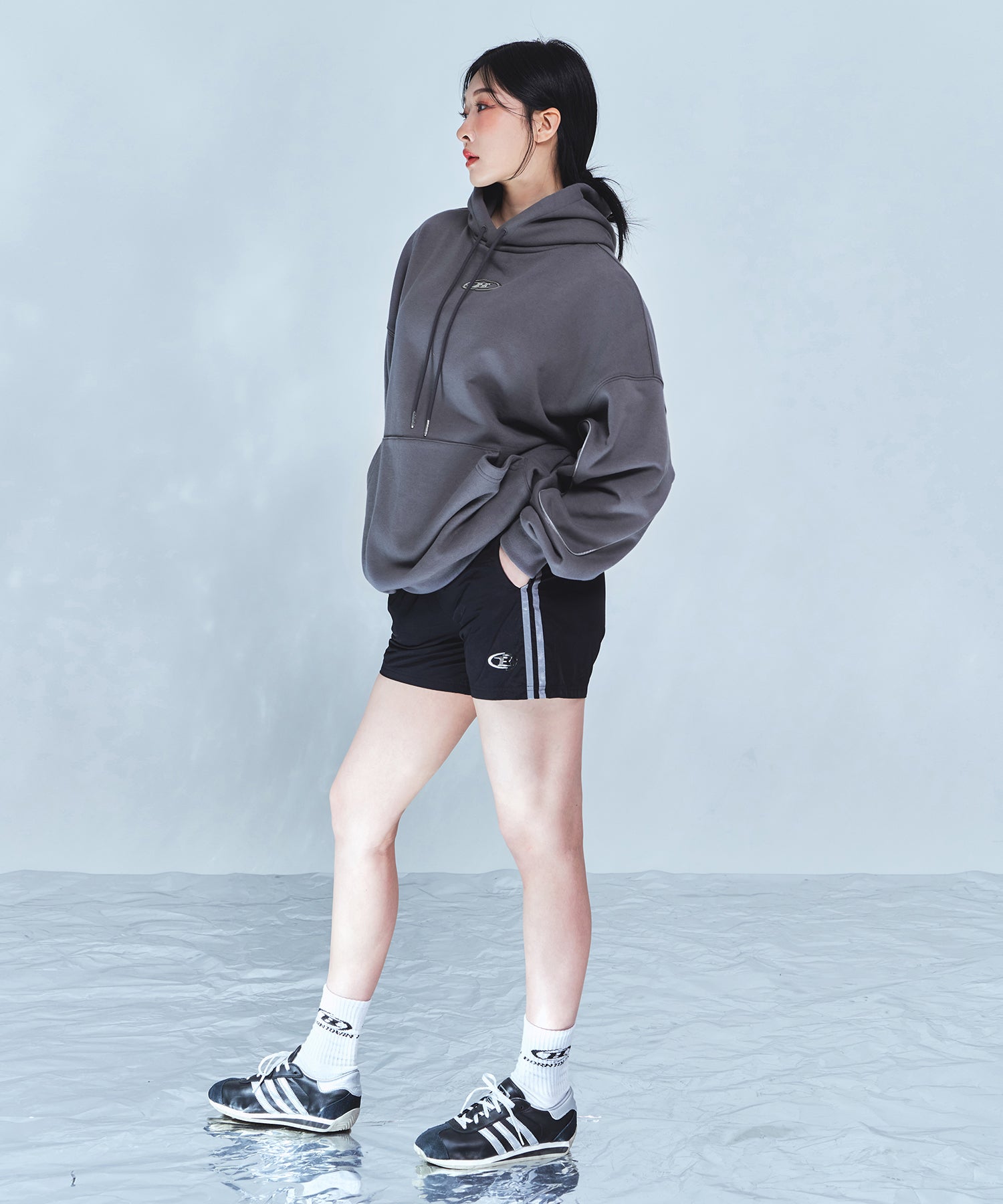 BIG CHROME REFLECTIVE LINE HOODIE [CHARCOAL]