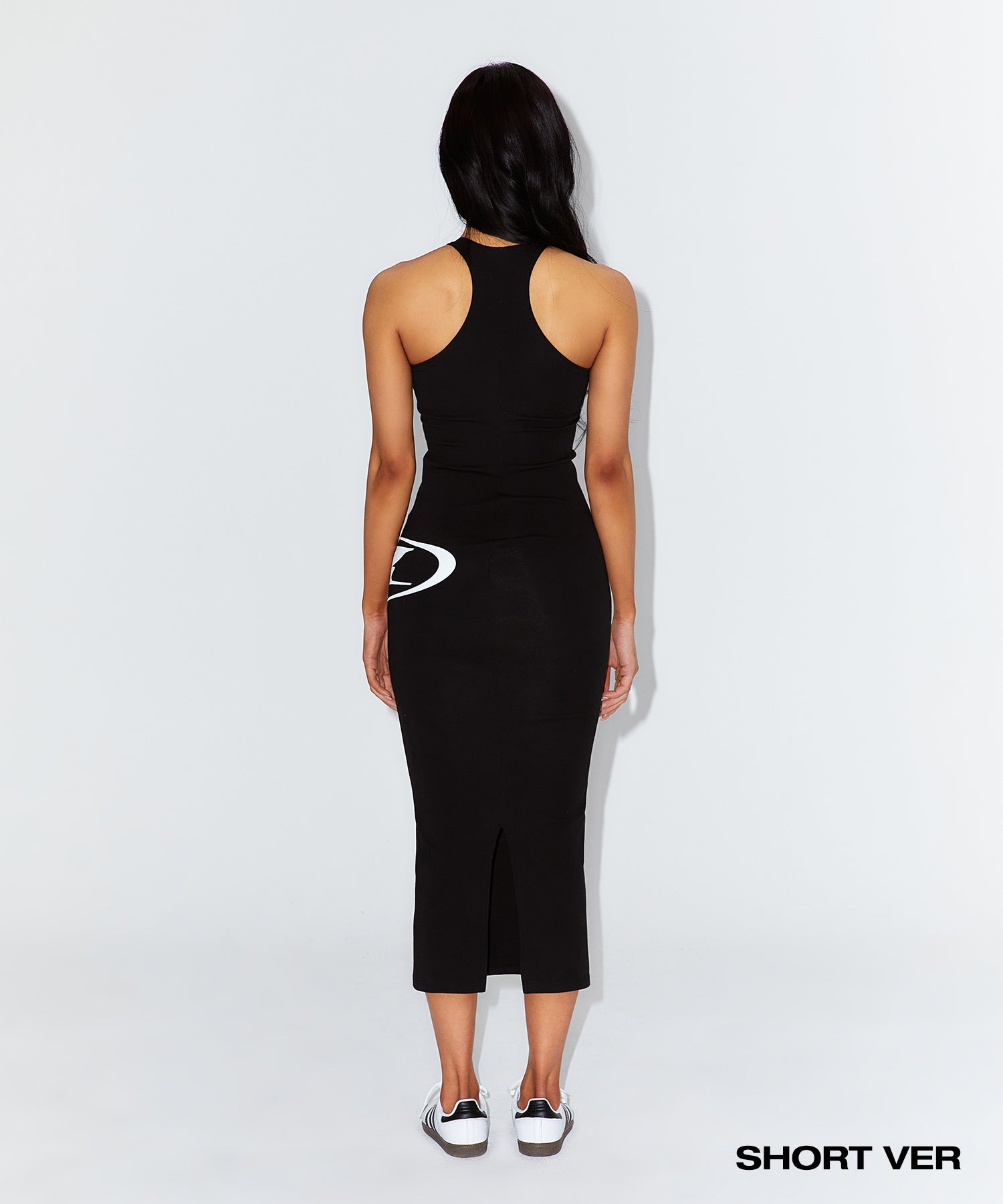 WINNER SLEEVELESS LONG DRESS [BLACK]