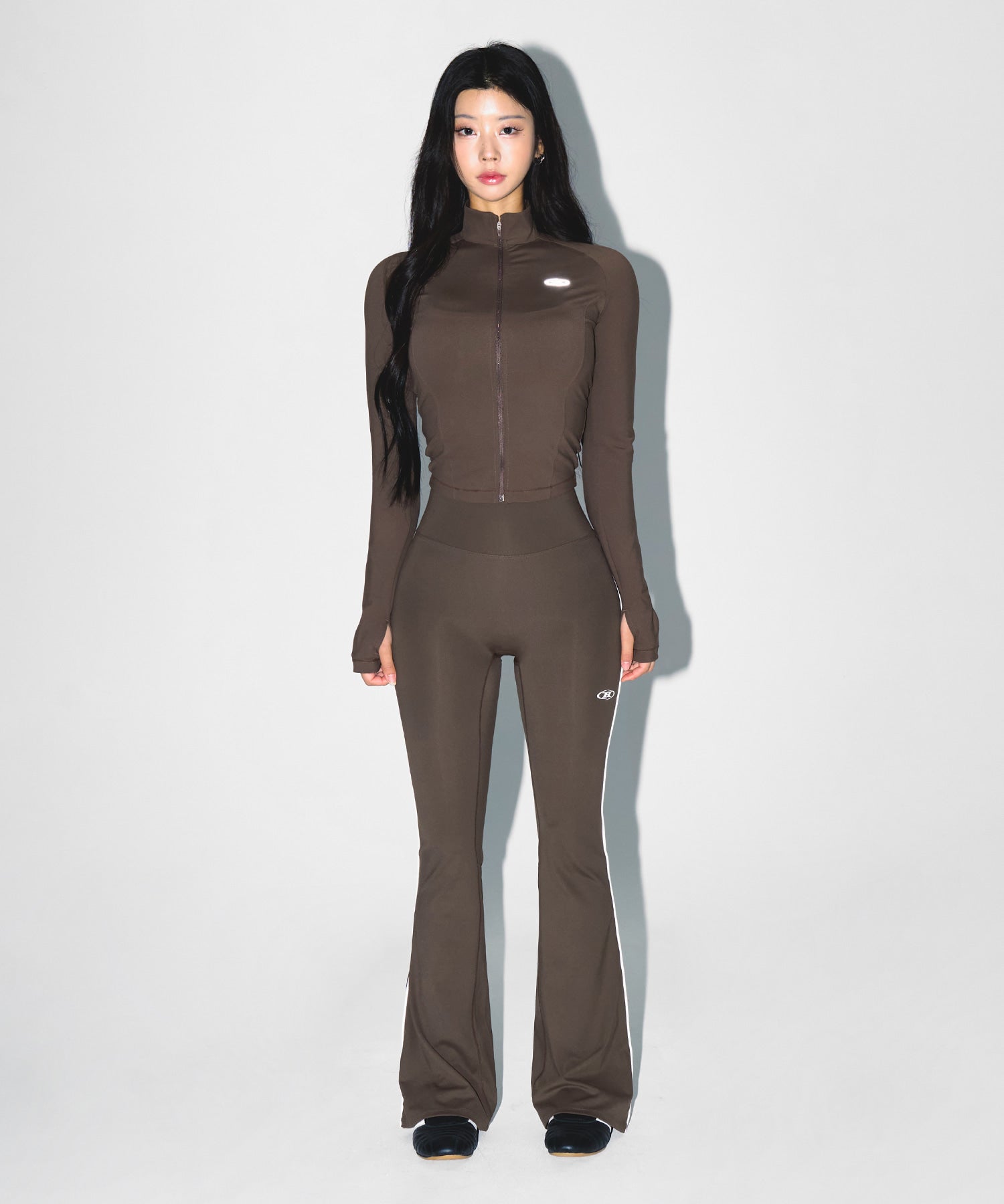 【予約販売：ご注文より1～3週間後に発送予定】W COMPRESSION FULL ZIP UP JACKET [BROWN]