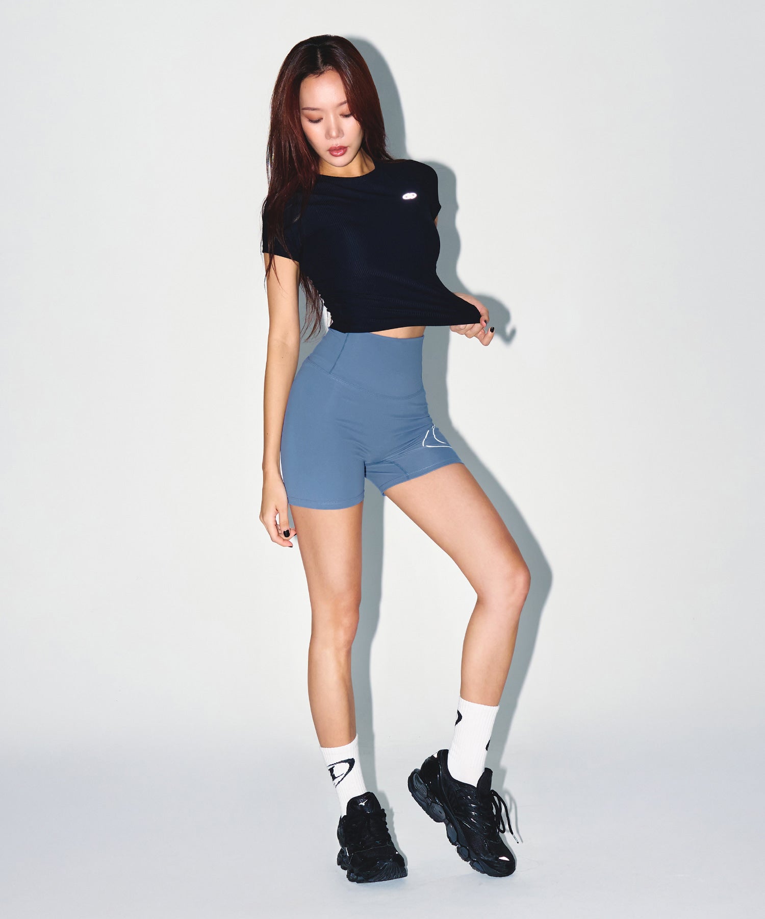 【予約販売：ご注文より1～3週間後に発送予定】W FITNESS RIBBED T-SHIRTS [BLACK]