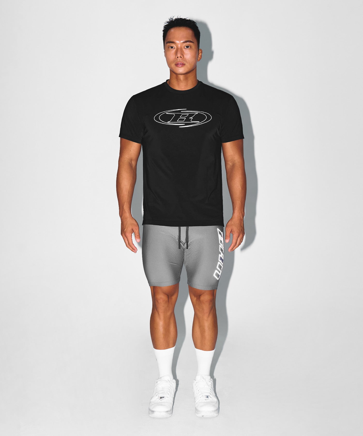 【予約販売：ご注文より1～3週間後に発送予定】STROKE B QUICK DRY T-SHIRTS [BLACK]
