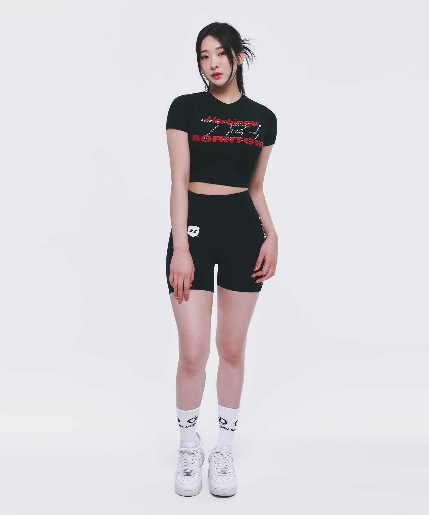 B X H CROP T-SHIRTS [BLACK]