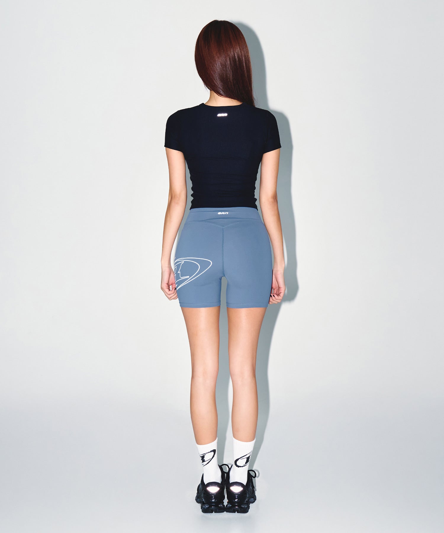 【予約販売：ご注文より1～3週間後に発送予定】W FITNESS RIBBED T-SHIRTS [BLACK]