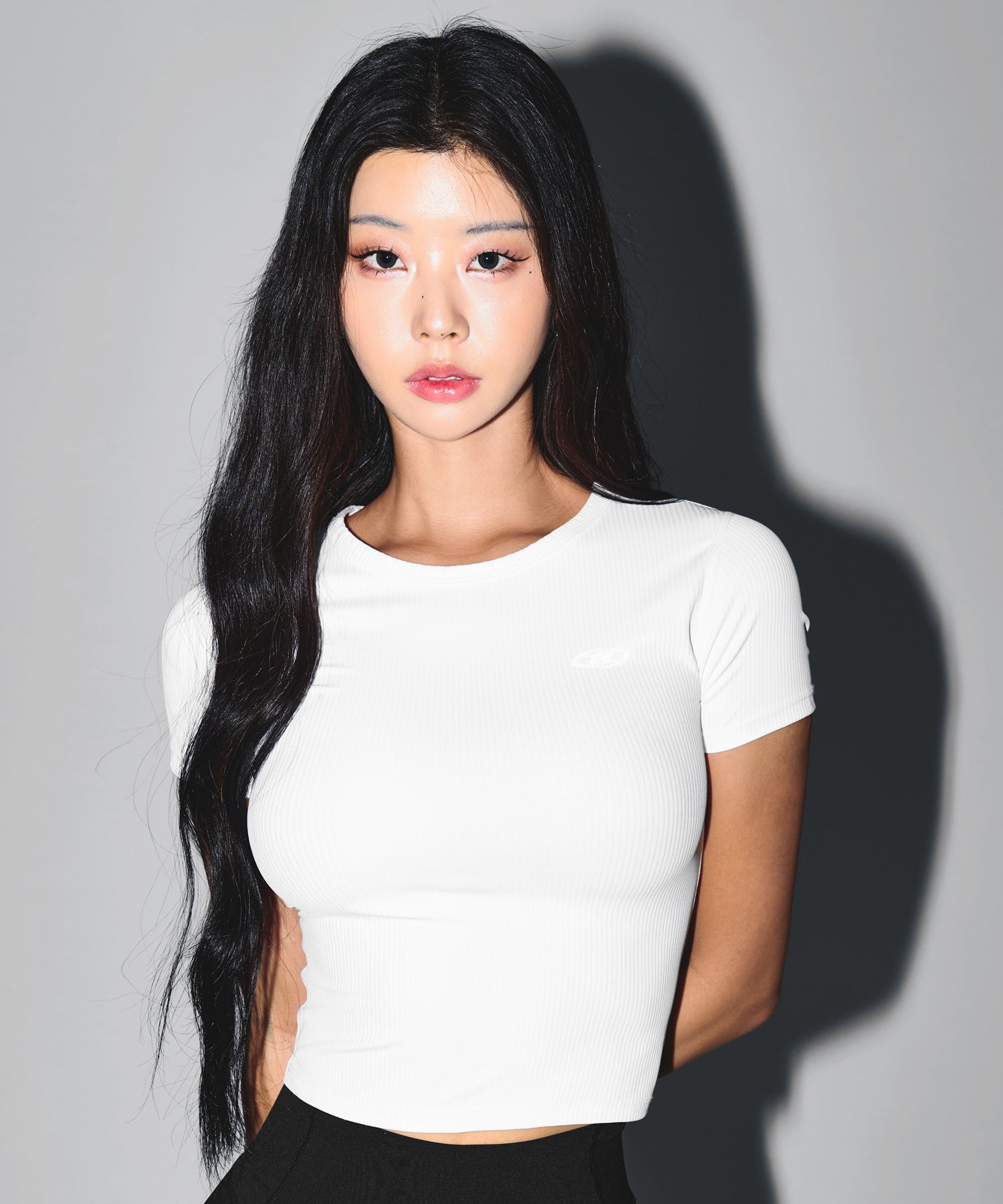 【予約販売：ご注文より1～3週間後に発送予定】W FITNESS RIBBED T-SHIRTS [WHITE]