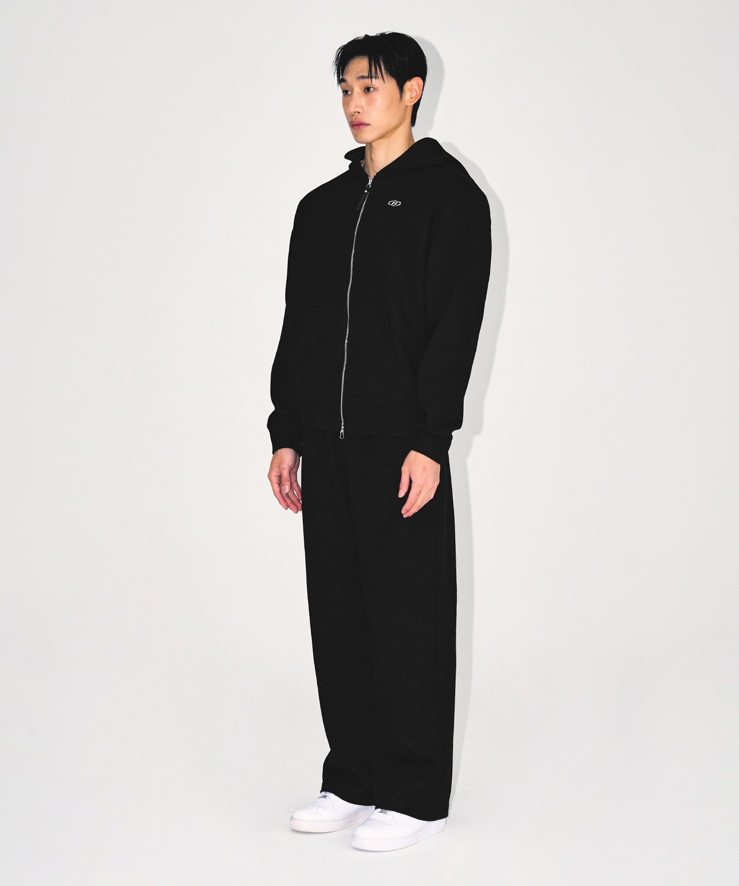 【予約販売：ご注文より1～3週間後に発送予定】KNIT LIKE WIDE PANTS [BLACK]