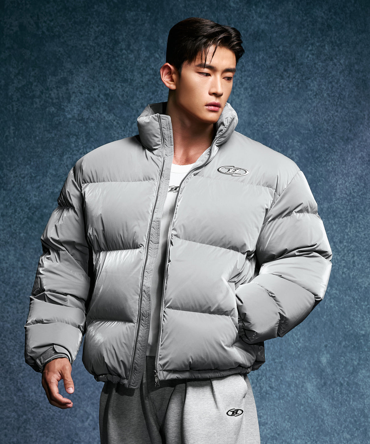【韓国限定】CHROME B GLOSSY HEAVY DOWN JACKET [SILVER]