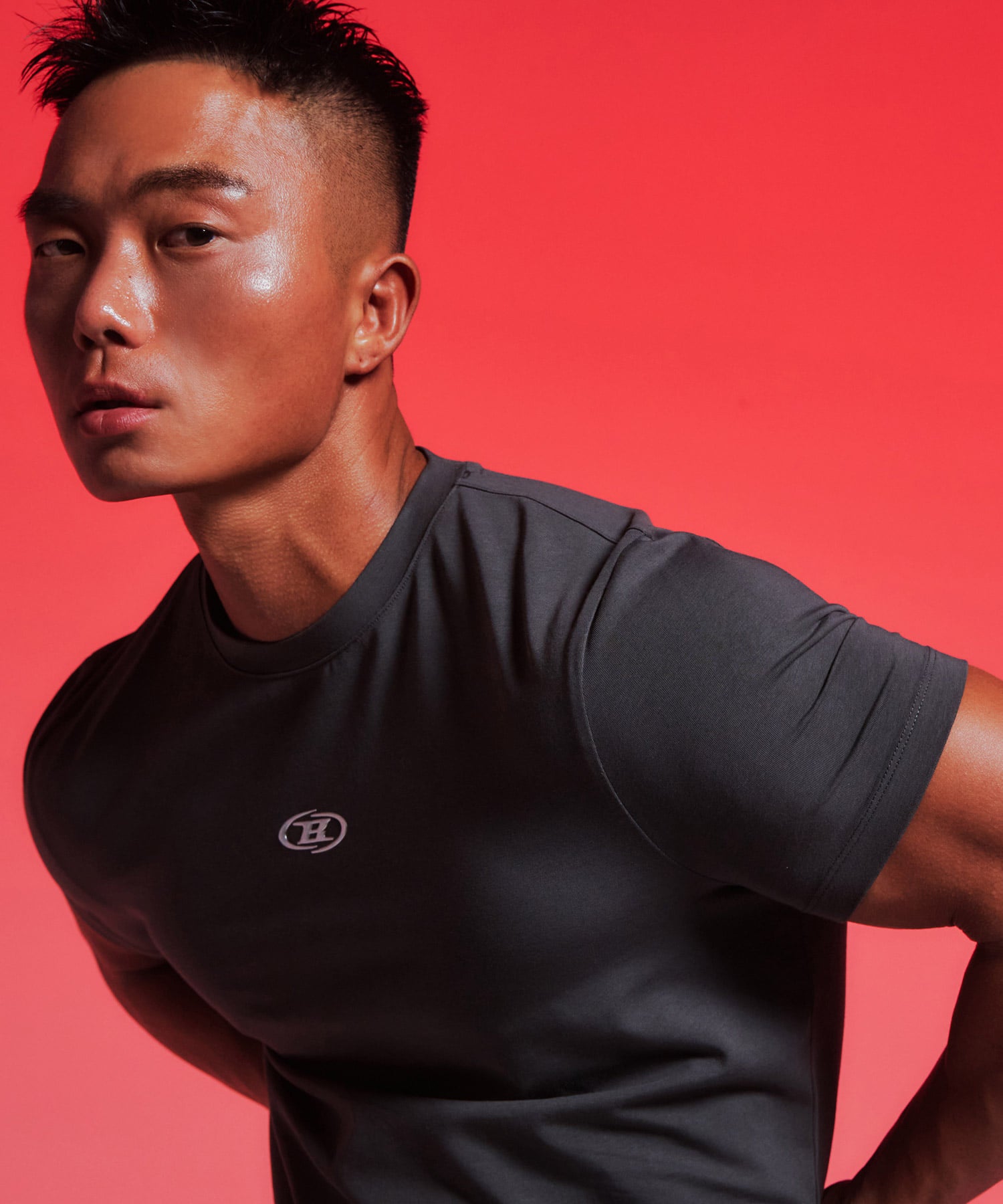 SILVER B LOGO MUSCLE FIT T-SHIRTS [CHARCOAL]
