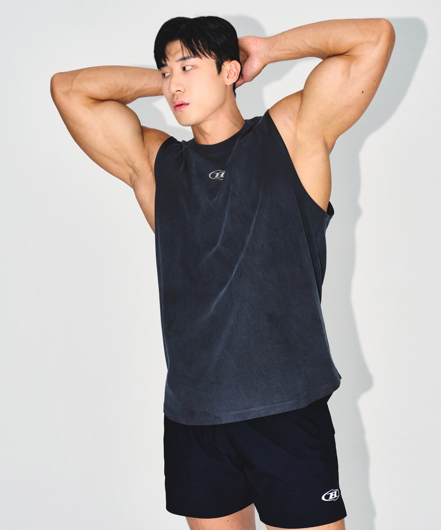 【予約販売：ご注文より1～3週間後に発送予定】SILVER B PIGMENT DYING SLEEVELESS [CHARCOAL]