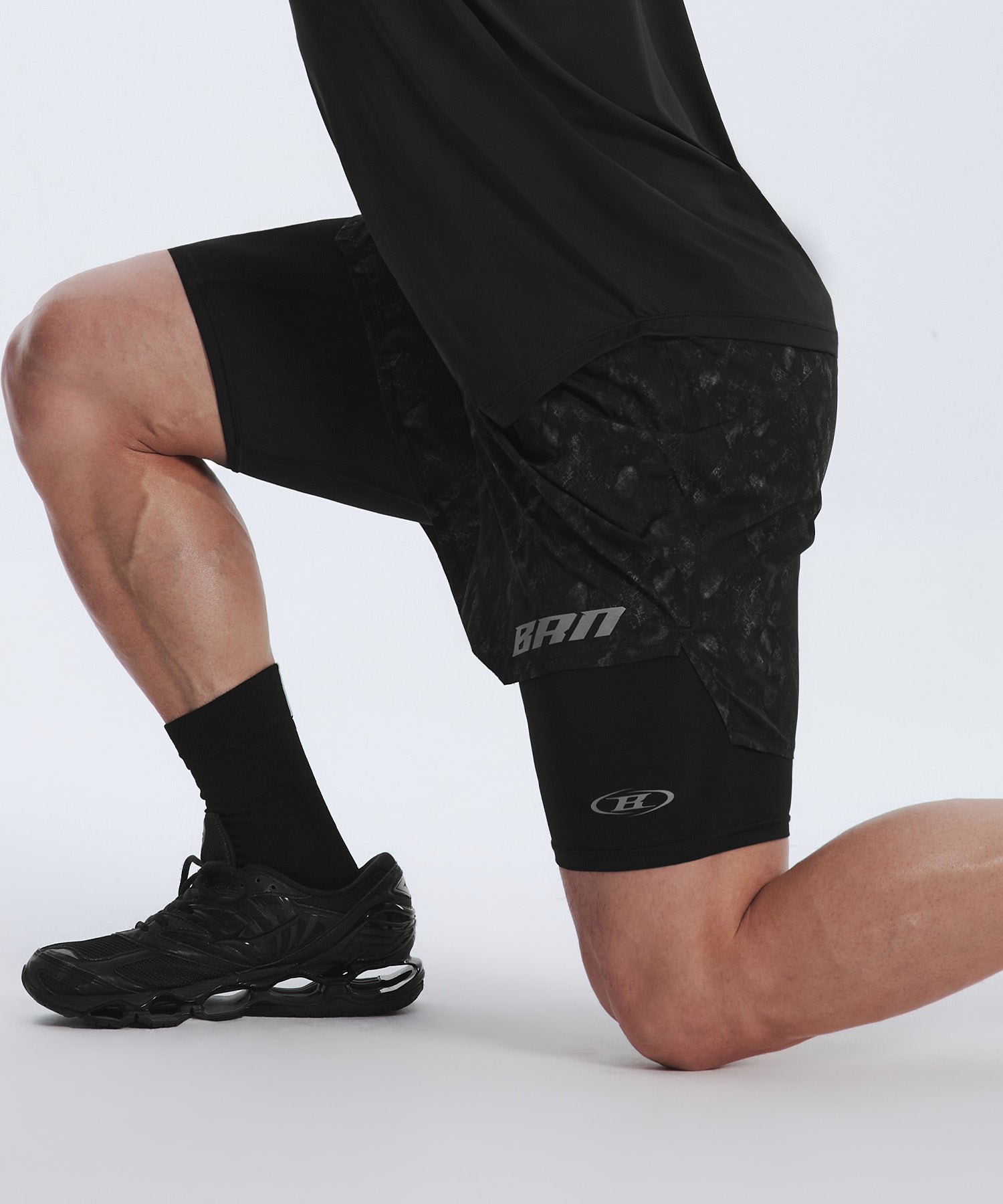 韓国限定】BRN PYTHON PATTERN 2 IN 1 SHORTS [BLACK] – BORNTOWIN