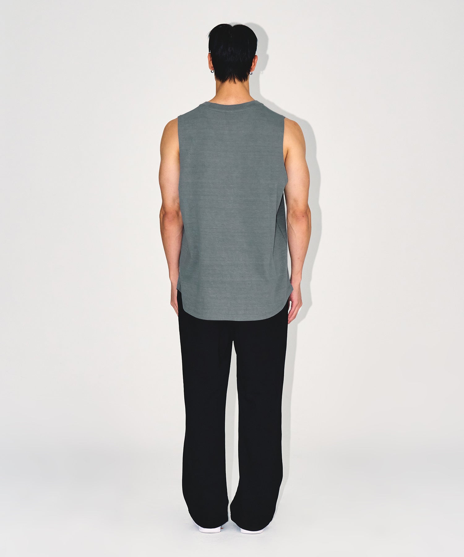 【予約販売：ご注文より1～3週間後に発送予定】SILVER B PIGMENT DYING SLEEVELESS [ASHED GREEN]