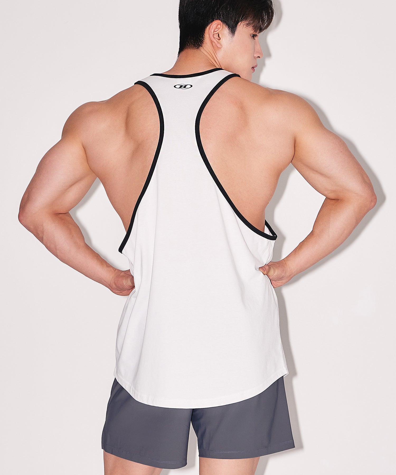 RAISEBORN NEW DEEP FIT SLEEVELESS [WHITE]