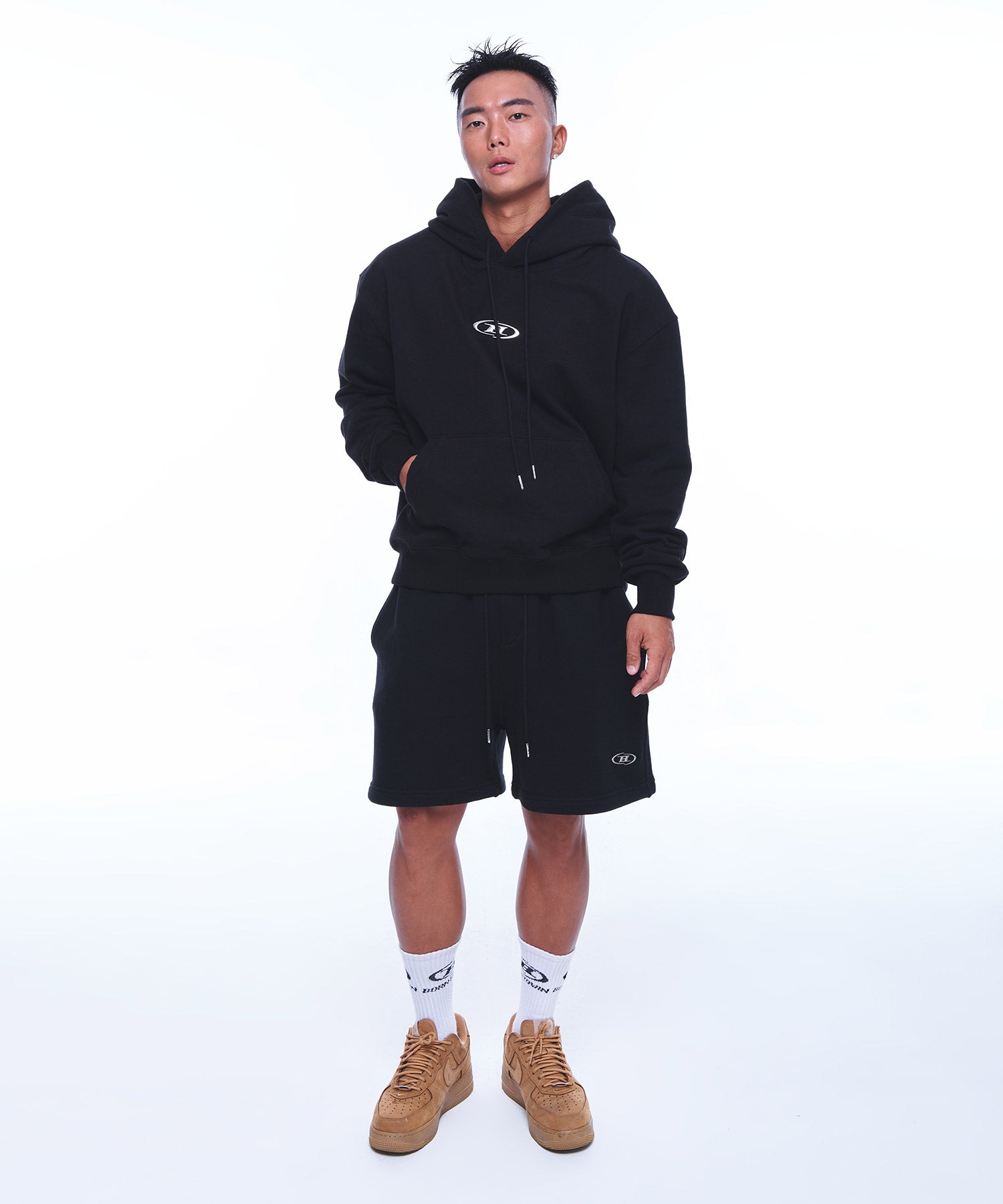 BIG CHROME B LOGO HOODIE [BLACK]