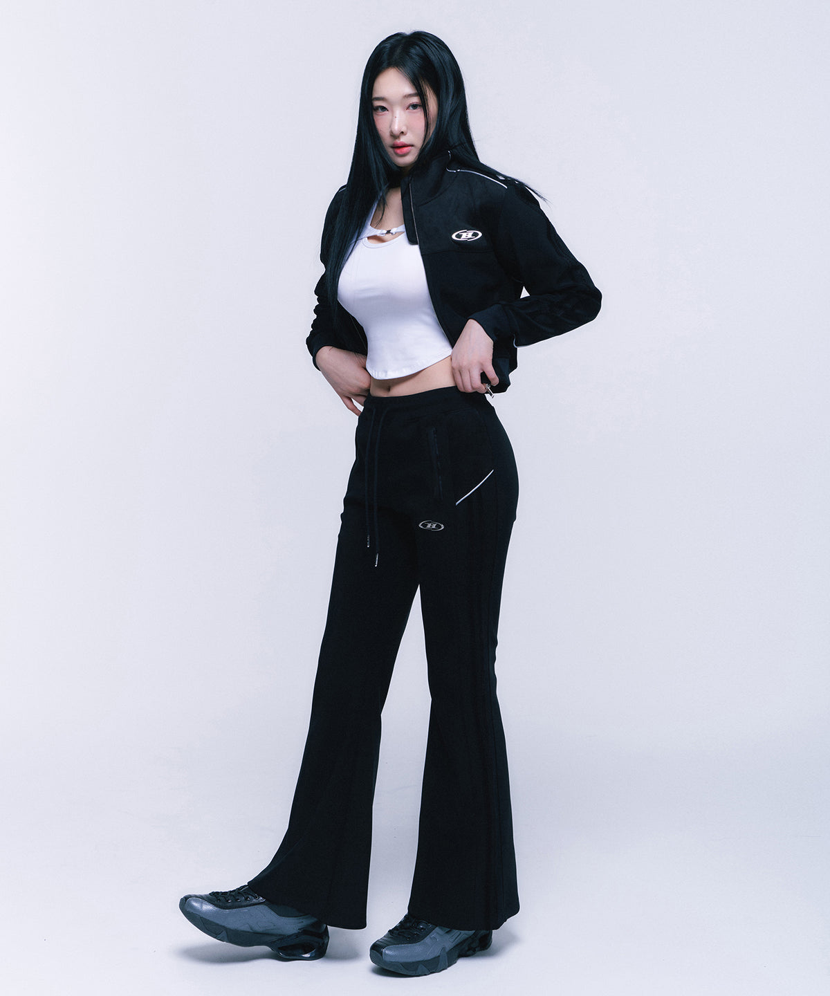 【30％OFF / POPUP展示品】SUEDE SILVER LINE JERSEY BOOTS CUT PANTS [BLACK]