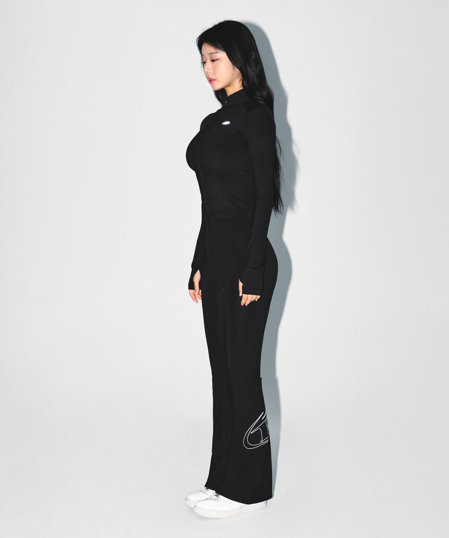【予約販売：ご注文より1～3週間後に発送予定】W COMPRESSION FULL ZIP UP JACKET [BLACK]
