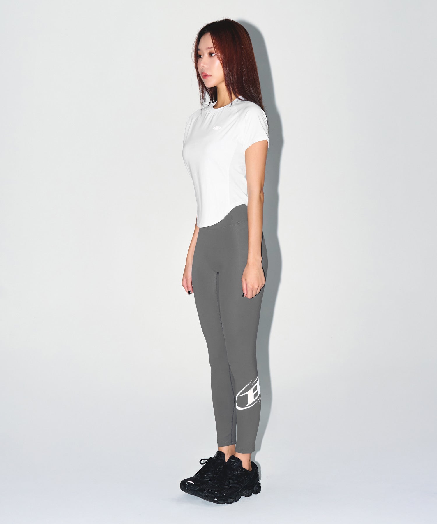 【予約販売：ご注文より1～3週間後に発送予定】W SYMBOL B VENTILATION T-SHIRTS [WHITE]