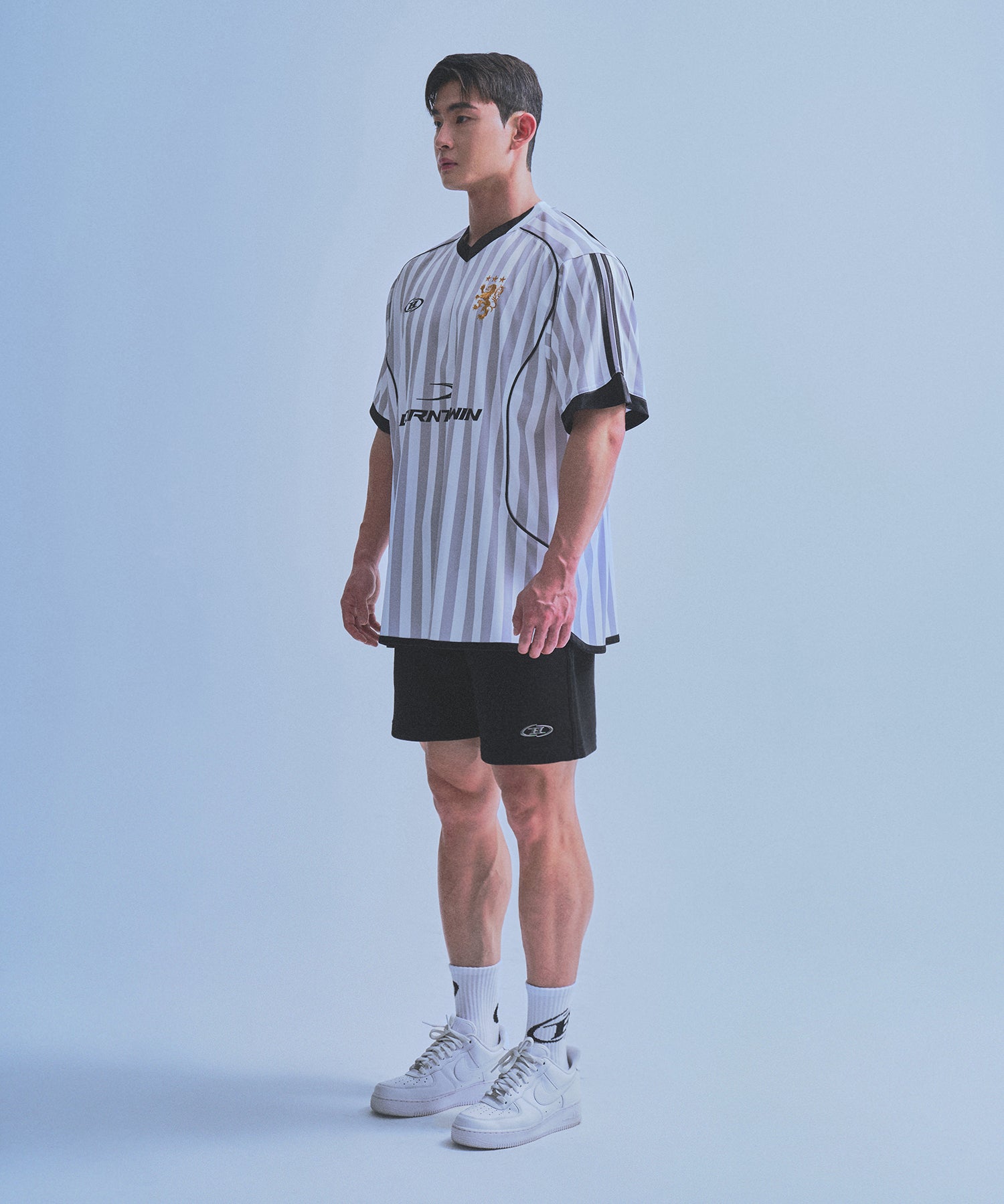 【5/30 Release】SYMBOL B SOCCER STRIPE JERSEY [WHITE]