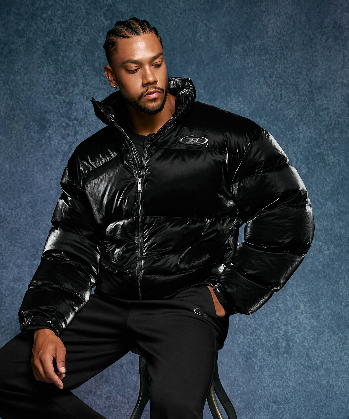 【韓国限定】CHROME B GLOSSY HEAVY DOWN JACKET [BLACK]