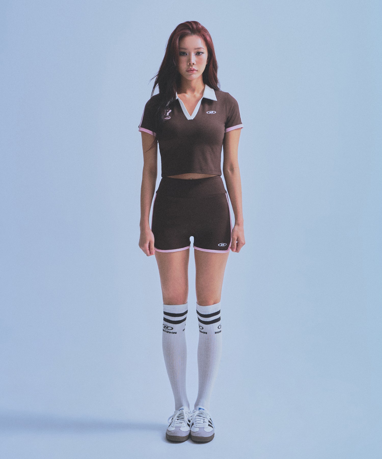 【5/9 release】W BRNTW FOOTBALL CROP T-SHIRTS [BROWN]