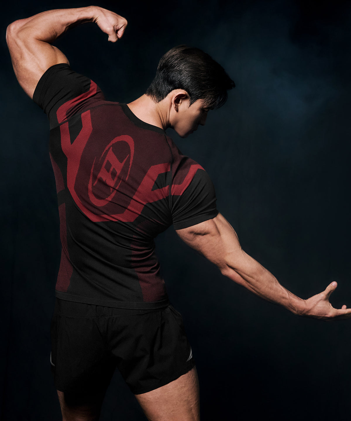 【韓国限定】BRN ECLIPSE SEAMLESS SHORT SLEEVE [RED]
