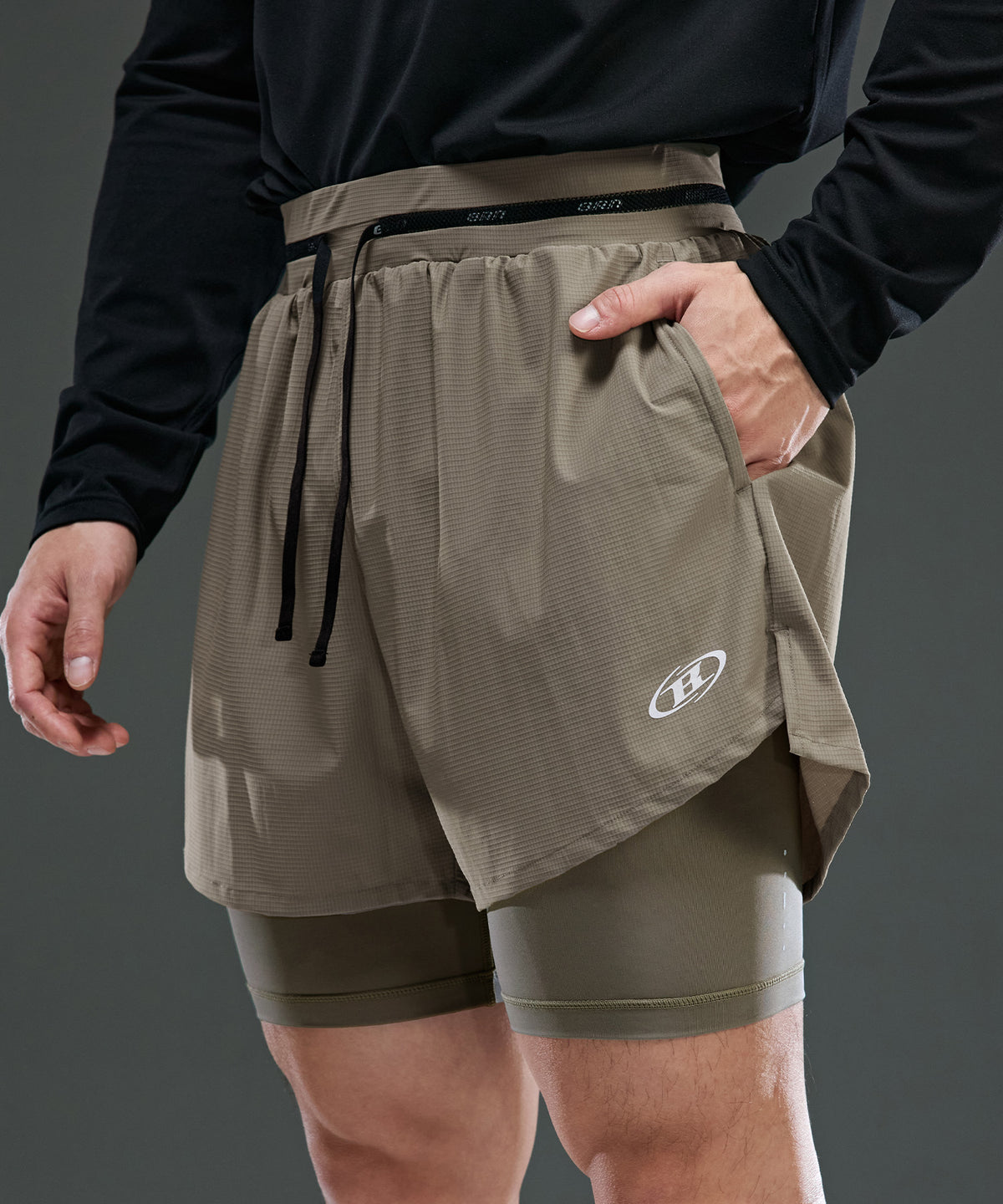 【韓国限定】SYMBOL B ACTIVE 2 IN 1 SHORTS [BEIGE]