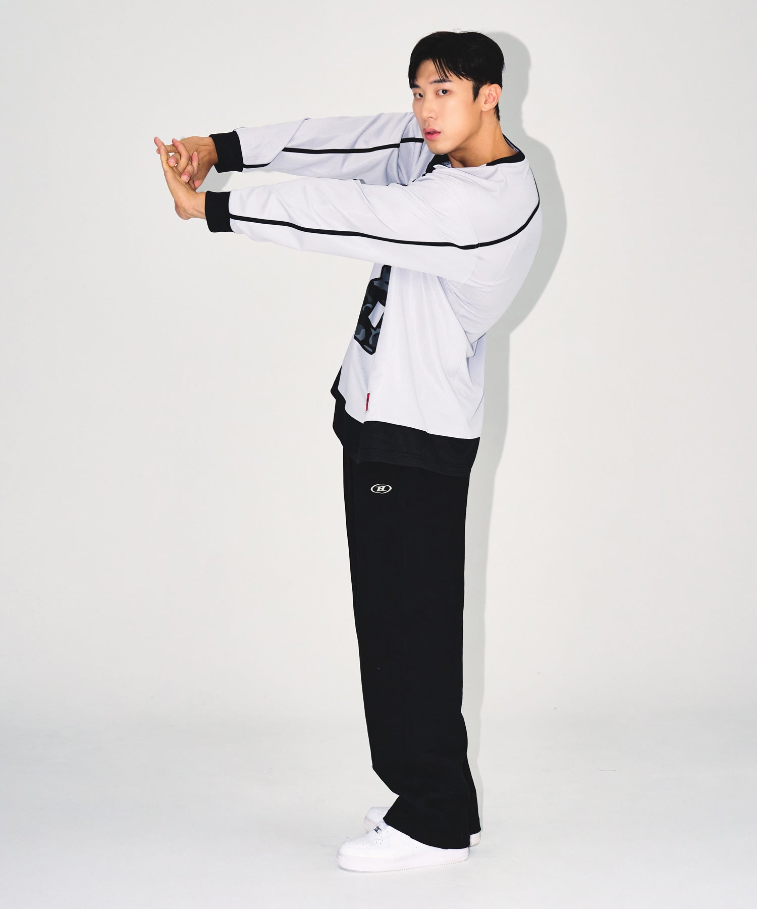 【予約販売：ご注文より1～3週間後に発送予定】LINE TAPING RUGBY LONG SLEEVE [SILVER]